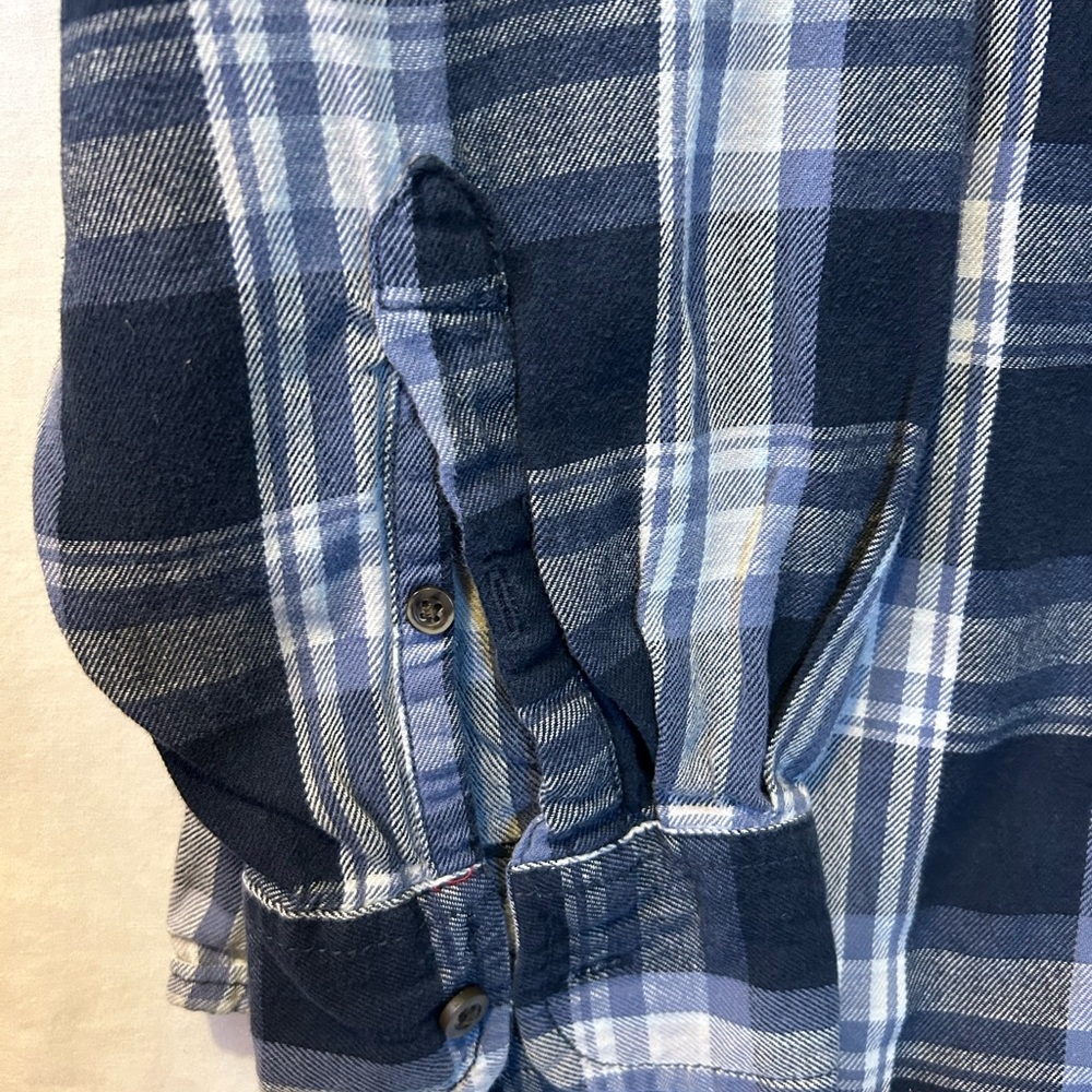 Faded Glory Blue and White Casual Button Down Shirt - Picture 3 of 4